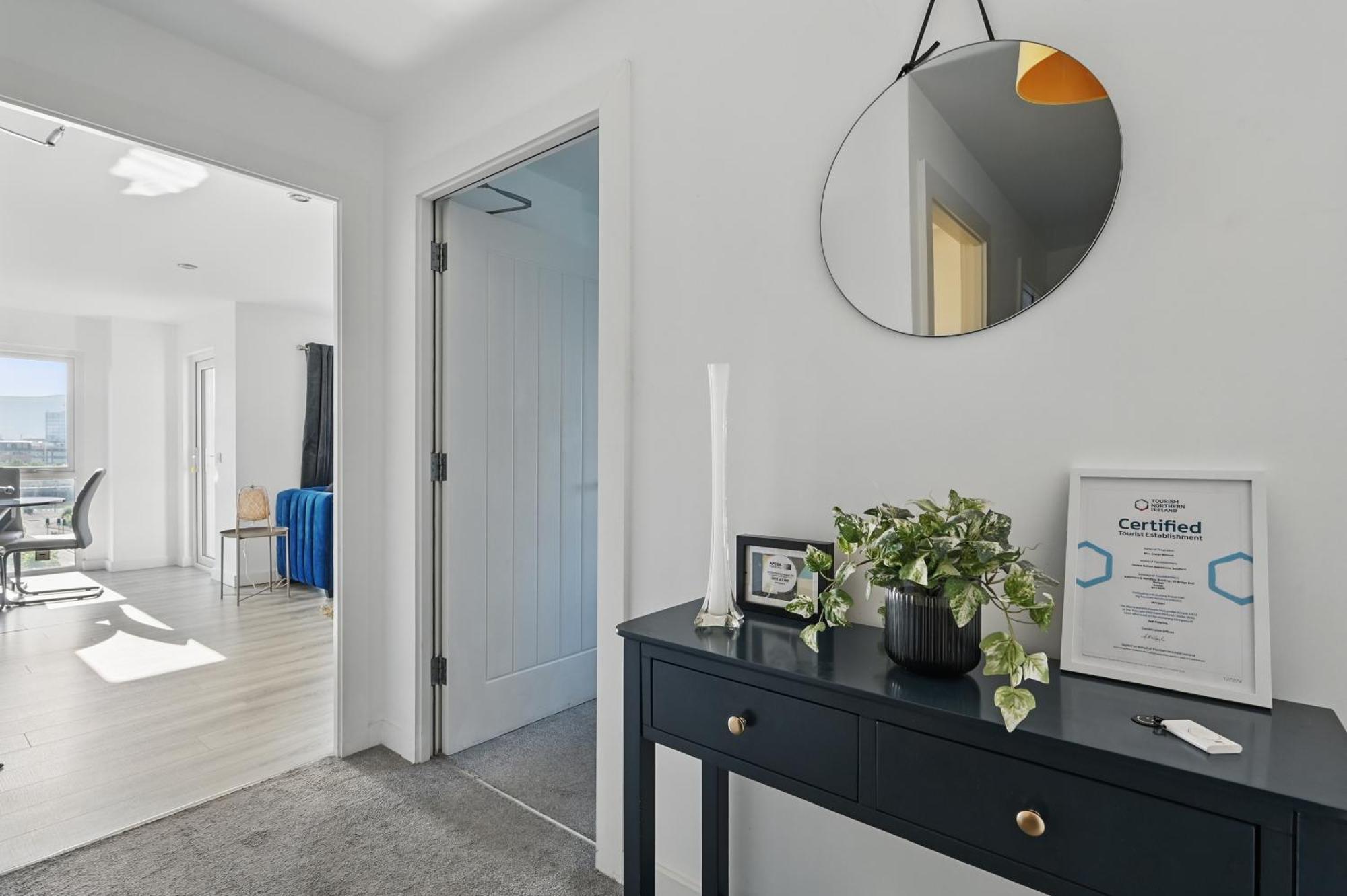 Central Belfast Apartments Sandford ภายนอก รูปภาพ