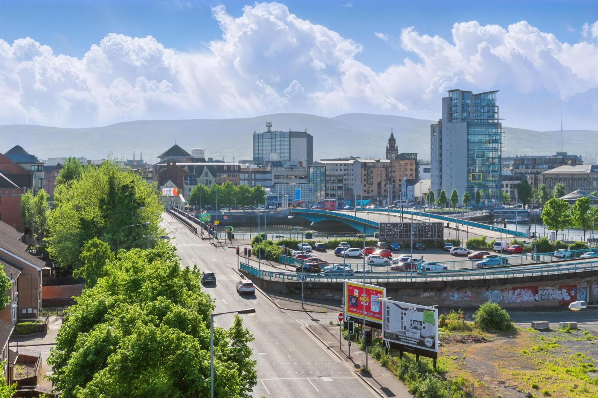 Central Belfast Apartments Sandford ภายนอก รูปภาพ